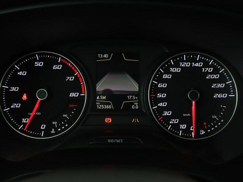 Seat Leon navi klima auto grzane fotele kamera i czujniki parkowania III (2012-)