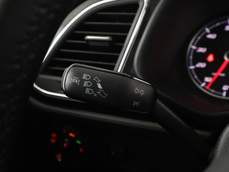 Seat Leon navi klima auto grzane fotele kamera i czujniki parkowania III (2012-)