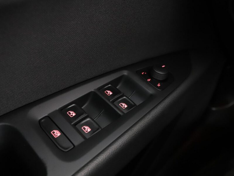 Seat Leon navi klima auto grzane fotele kamera i czujniki parkowania III (2012-)