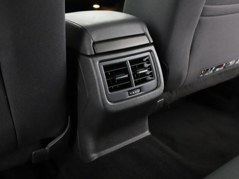 Seat Leon navi klima auto grzane fotele kamera i czujniki parkowania III (2012-)