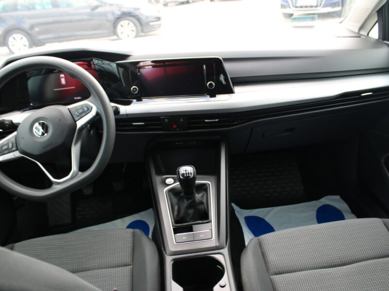 Volkswagen Golf LIFE Asystent Salon Polska Gwarancja VIII (2020-)