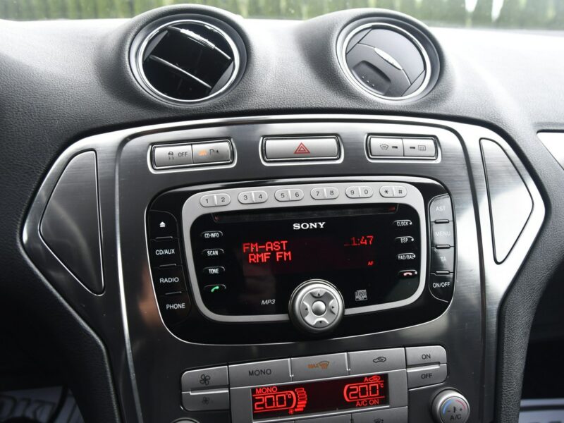 Ford Mondeo 2,0Benz. Dudki11 SerwisConvers+.Tempomat.Klimatr 2 str.el.szyby.OKAZJA Mk4 (2007-2014)