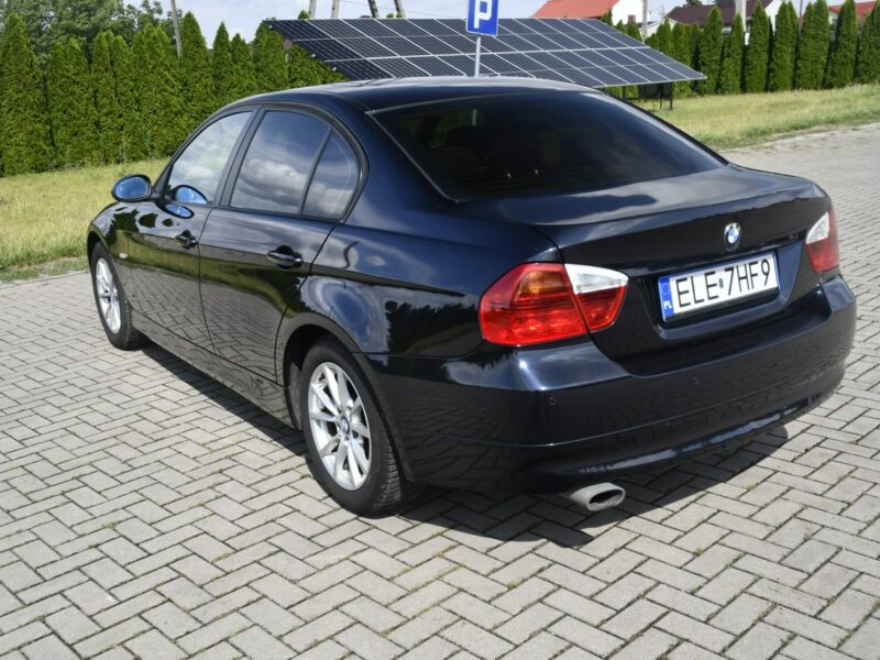 BMW 318 2,0benz Klimatr 2str. Podgrzew.Fotele.Parktronic,kredyt.OKAZJA E90 (2005-2012)