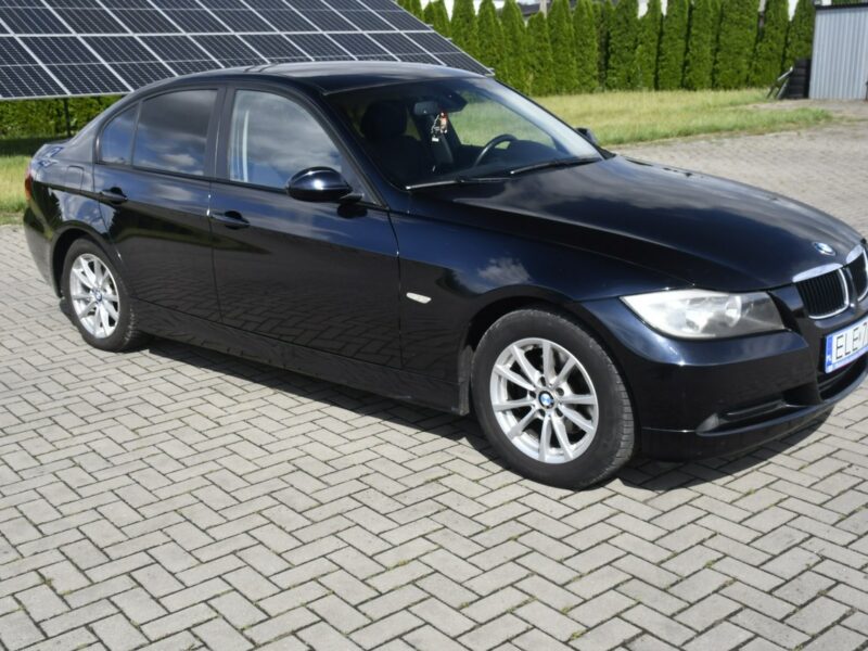 BMW 318 2,0benz Klimatr 2str. Podgrzew.Fotele.Parktronic,kredyt.OKAZJA E90 (2005-2012)