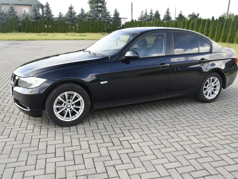 BMW 318 2,0benz Klimatr 2str. Podgrzew.Fotele.Parktronic,kredyt.OKAZJA E90 (2005-2012)