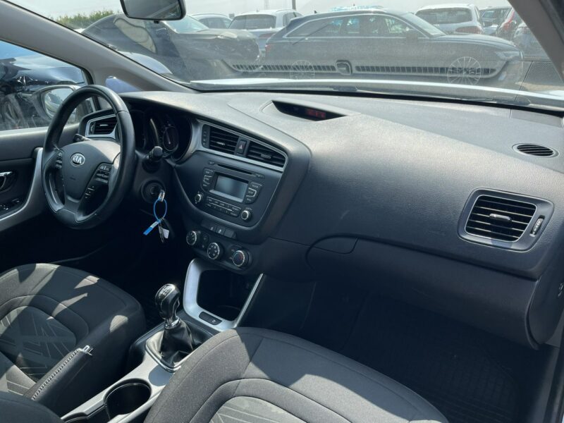 Kia Cee'd Klimatyzacja Czujniki parkowania Tempomat II (2012-)