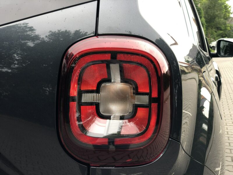 Dacia Duster 2018r 1.5 dCI 110KM Kamera Navi Czujniki Tempomat Niski przebieg Hak II (2017-2024)