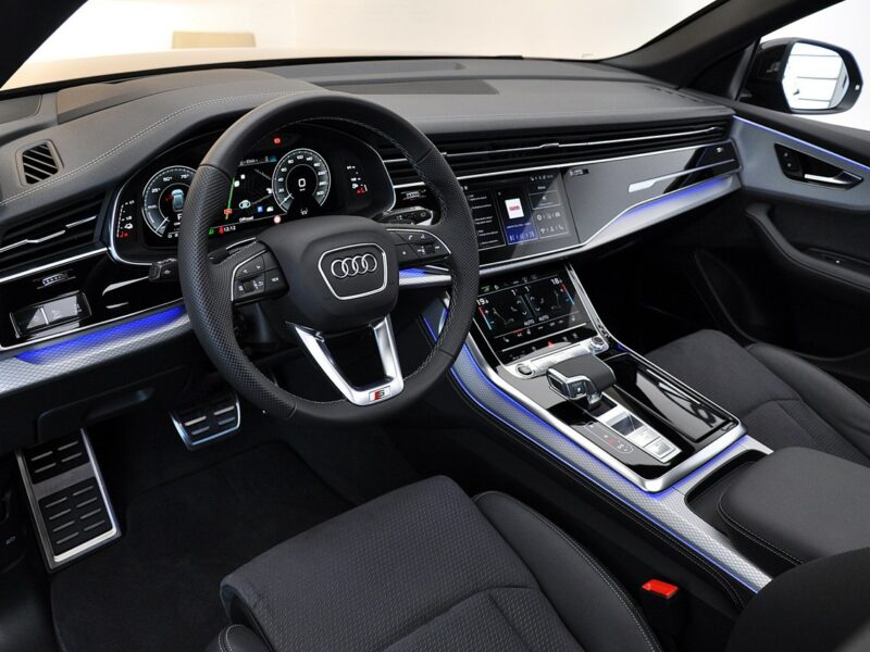 Audi Q8 55TFSIe Quattro Sline B&O Virtual MatrixLed Kamery360 TempomatAC Alu21