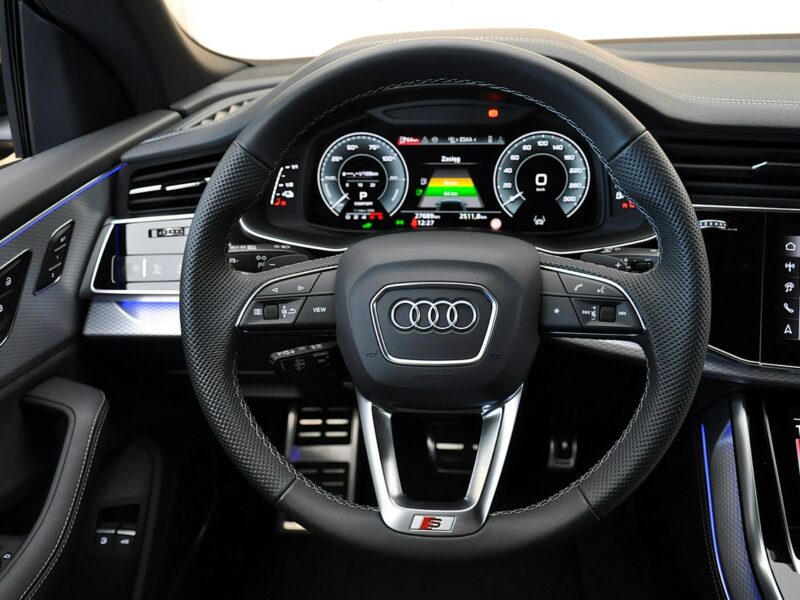 Audi Q8 55TFSIe Quattro Sline B&O Virtual MatrixLed Kamery360 TempomatAC Alu21
