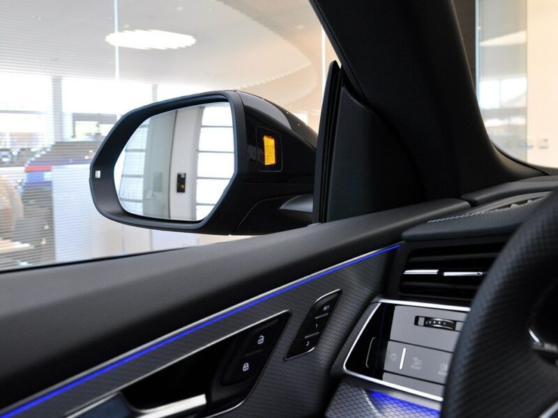 Audi Q8 55TFSIe Quattro Sline B&O Virtual MatrixLed Kamery360 TempomatAC Alu21