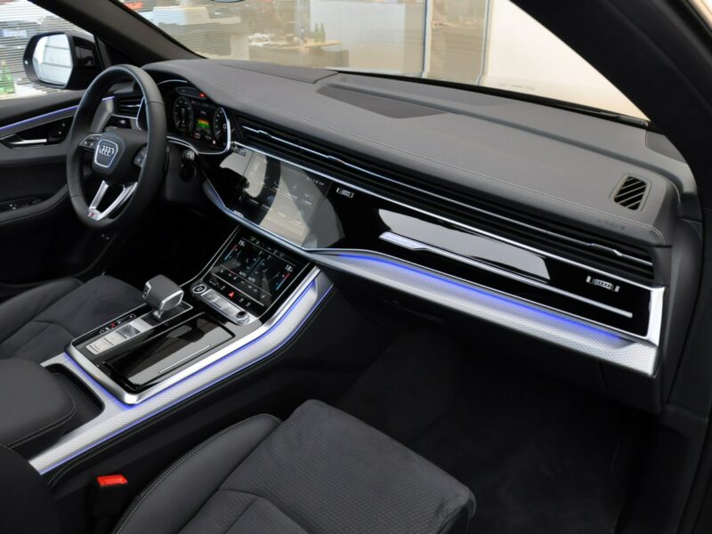 Audi Q8 55TFSIe Quattro Sline B&O Virtual MatrixLed Kamery360 TempomatAC Alu21