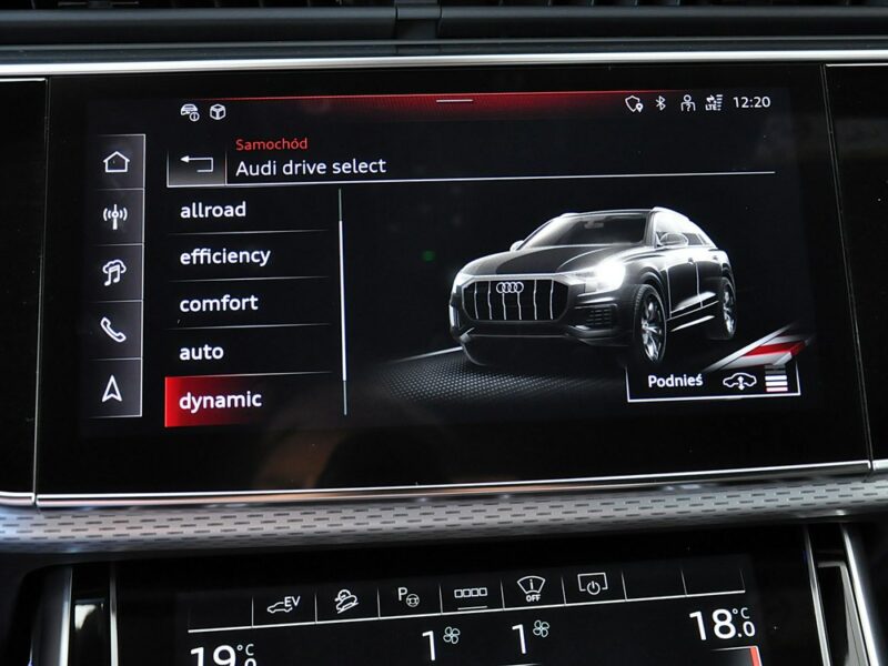 Audi Q8 55TFSIe Quattro Sline B&O Virtual MatrixLed Kamery360 TempomatAC Alu21