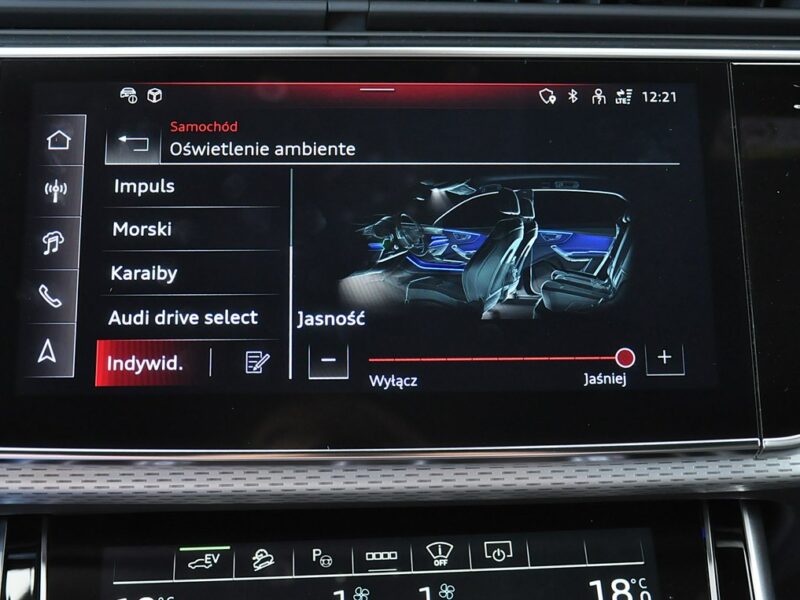Audi Q8 55TFSIe Quattro Sline B&O Virtual MatrixLed Kamery360 TempomatAC Alu21