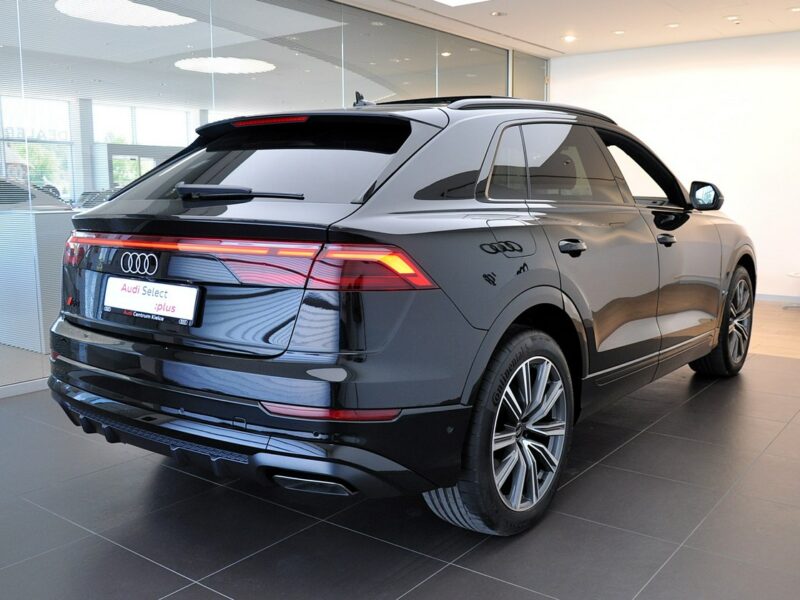 Audi Q8 55TFSIe Quattro Sline B&O Virtual MatrixLed Kamery360 TempomatAC Alu21
