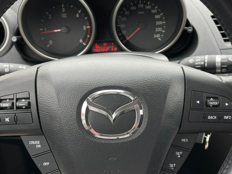 Mazda 3 Zarejestrowany Ubezpieczony II (2009-2013)
