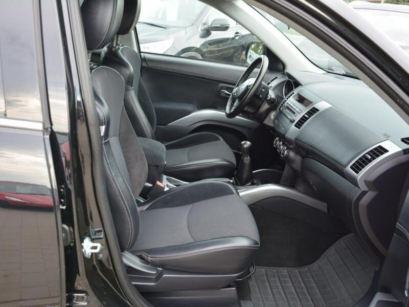 Mitsubishi Outlander 2.0(147KM) Lift 153 przebiegu pół-Skóry ASO Oryginał Hak ASO II (2006-2013)