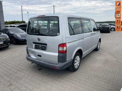 Volkswagen Transporter T5 Klimatyzacja 9 osobowy T5
