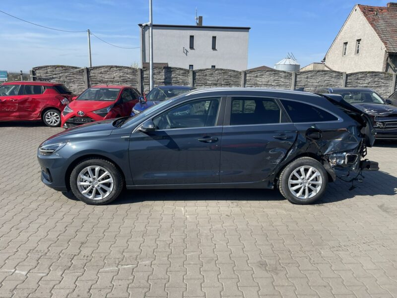 Hyundai i30 Automat Klimatronik Podgrzewanie Kamera LED III (2017-)