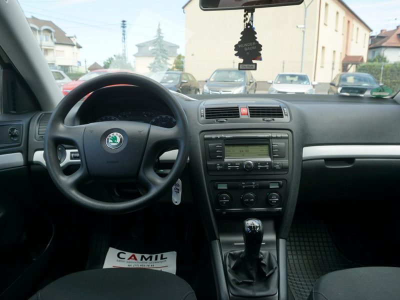 Škoda Octavia 1.6 Benzyna 102KM z klimatyzacją, zarejestrowana, ubezpieczona, II (2004-2013)