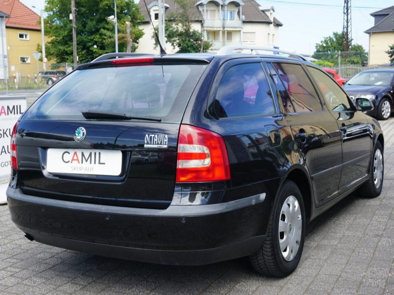 Škoda Octavia 1.6 Benzyna 102KM z klimatyzacją, zarejestrowana, ubezpieczona, II (2004-2013)