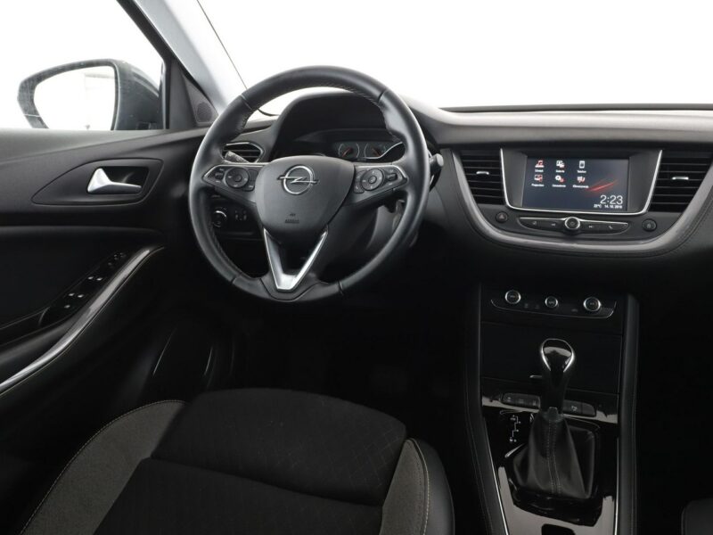 Opel Grandland X 1.2Turbo Design Line Klimatyzacja Tempomat Kamera PDC LED Nowy Rozrząd