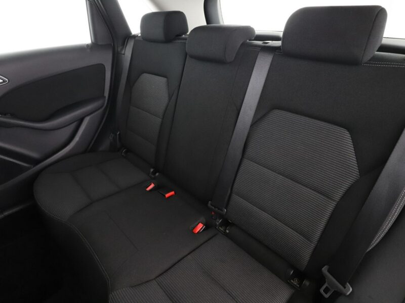 Mercedes B 180 automat full LED navi klima kamera i czujniki parkowania W247 (2018-)