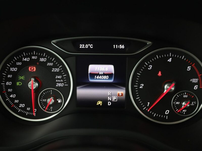 Mercedes B 180 automat full LED navi klima kamera i czujniki parkowania W247 (2018-)