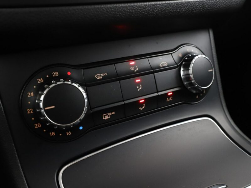 Mercedes B 180 automat full LED navi klima kamera i czujniki parkowania W247 (2018-)