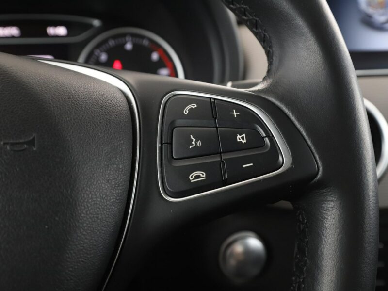 Mercedes B 180 automat full LED navi klima kamera i czujniki parkowania W247 (2018-)