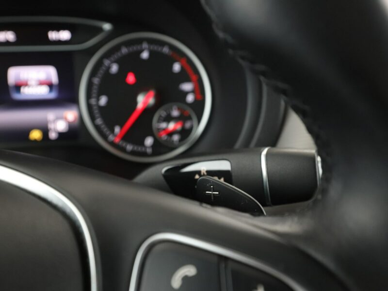 Mercedes B 180 automat full LED navi klima kamera i czujniki parkowania W247 (2018-)