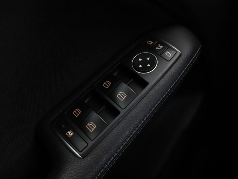 Mercedes B 180 automat full LED navi klima kamera i czujniki parkowania W247 (2018-)