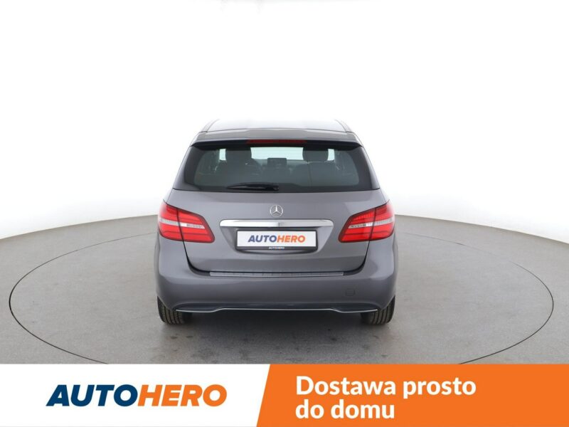 Mercedes B 180 automat full LED navi klima kamera i czujniki parkowania W247 (2018-)