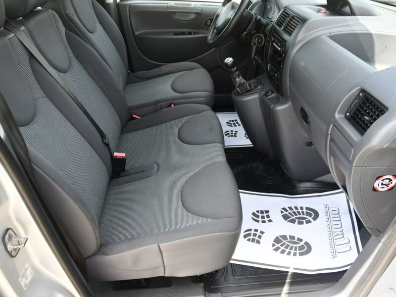 Peugeot Expert 2,0hdi DUDKI11 9 Osobowy.Tempomat.Klimatyzacja.El.Szyby.Centralka.kred II (2007-)