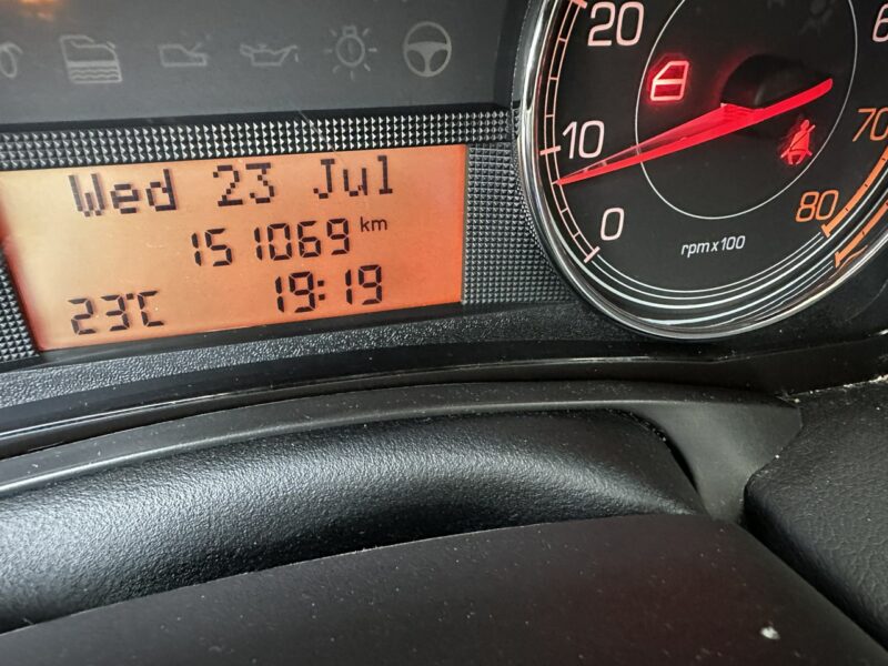 Fiat Croma Niezawodna, mocna benzyna, symboliczny przebieg, drugie koła, zarej. II (2005-)