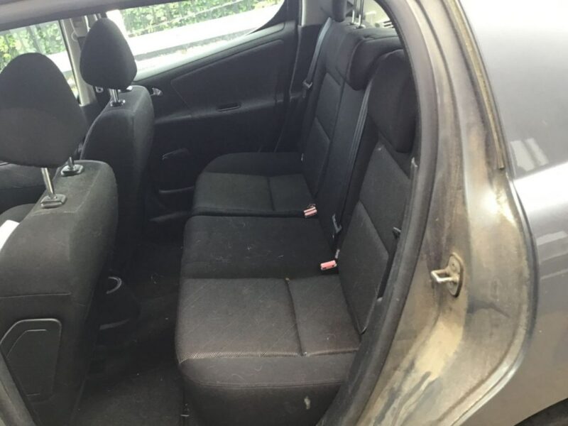 Peugeot 207 Oszczędna benzyna, 5 drzwi, klimatyzacja, isofix, z Holandii