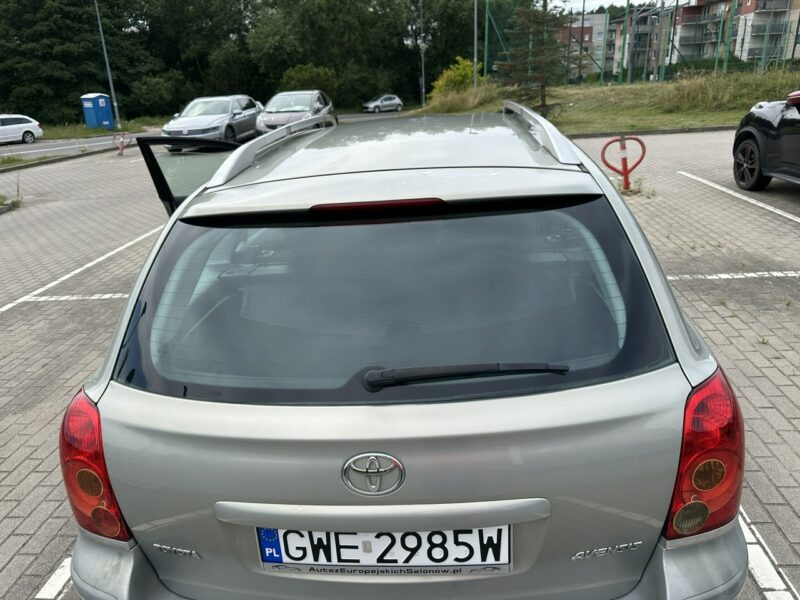 Toyota Avensis Niezawodna, mocna benzyna, symboliczny przebieg, klimatronik, zadbana II (2003-2009)
