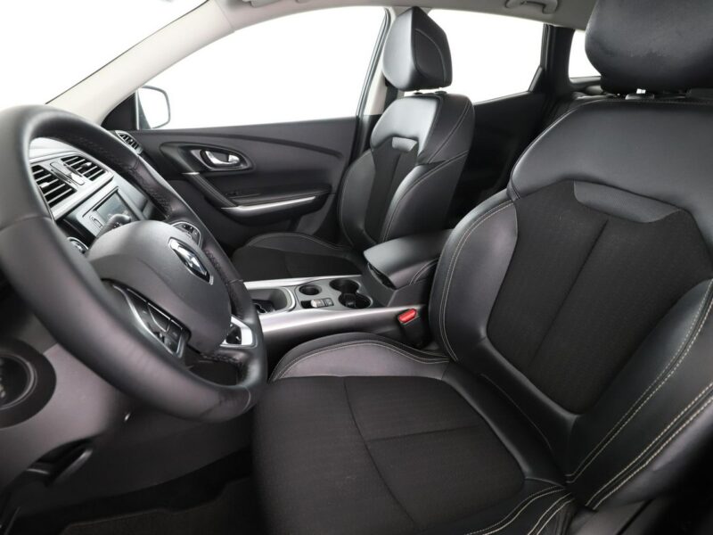 Renault Kadjar Navi, Podg.fotele, kam.cofania, aut.klima, BOSE audio, Bluetooth I (2015-)