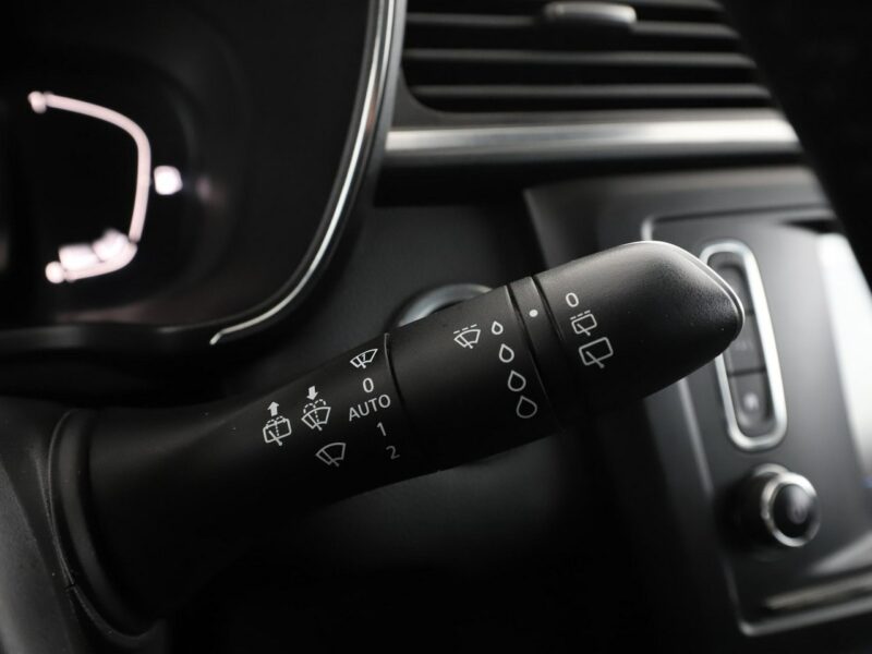 Renault Kadjar Navi, Podg.fotele, kam.cofania, aut.klima, BOSE audio, Bluetooth I (2015-)