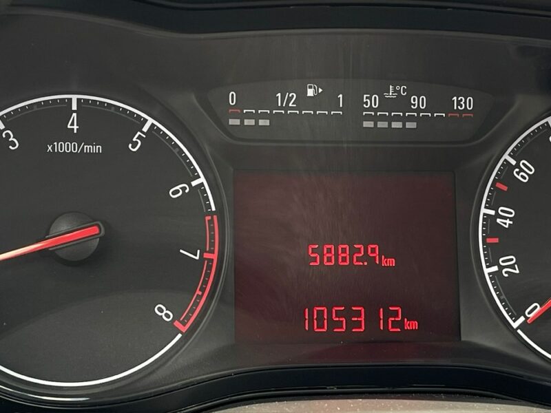 Opel Corsa 1.4 Benzyna Bogato Wyposażony Zarejestrowany Ubezpieczony E (2014-)