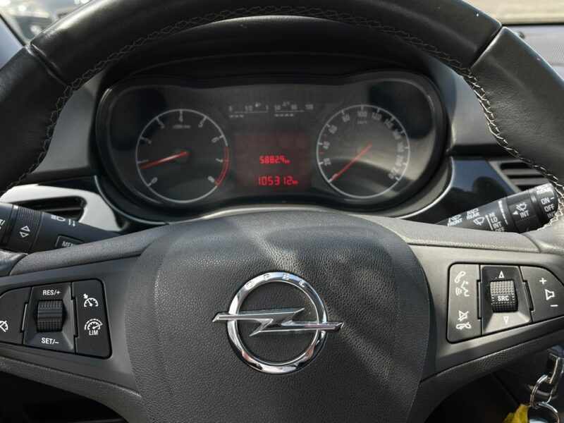 Opel Corsa 1.4 Benzyna Bogato Wyposażony Zarejestrowany Ubezpieczony E (2014-)