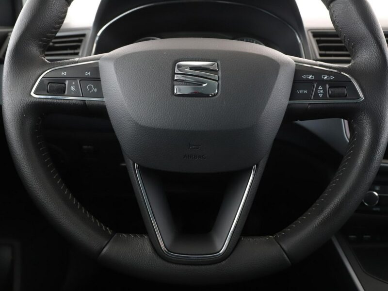 Seat Arona 1.6 TDI Style Climatronic Tempomat Elektryka Multimedia ParkAssist