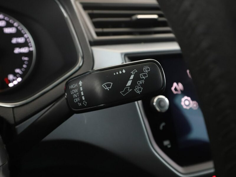 Seat Arona 1.6 TDI Style Climatronic Tempomat Elektryka Multimedia ParkAssist
