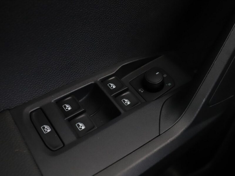 Seat Arona 1.6 TDI Style Climatronic Tempomat Elektryka Multimedia ParkAssist