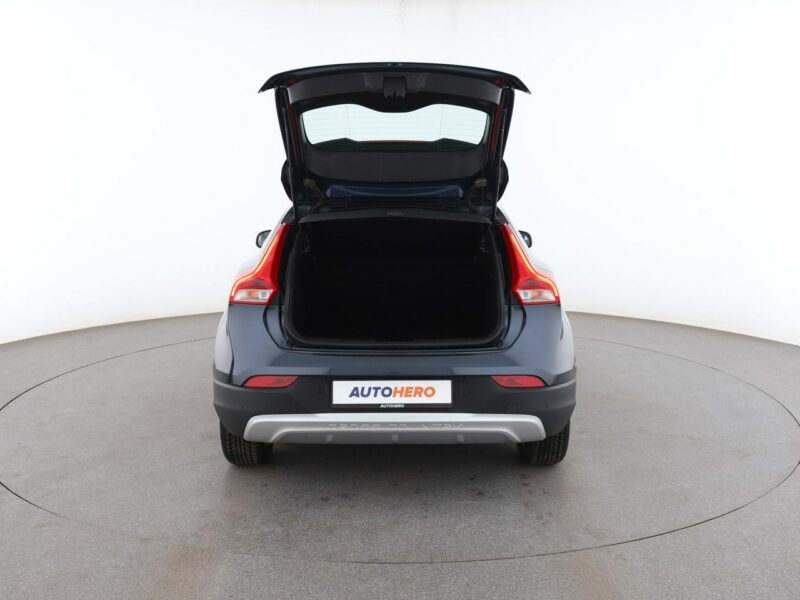 Volvo V40 Cross Country CrossCountry PDC tempomat Bluetooth