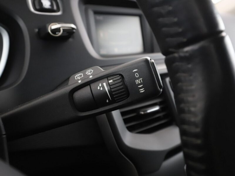 Volvo V40 Cross Country CrossCountry PDC tempomat Bluetooth