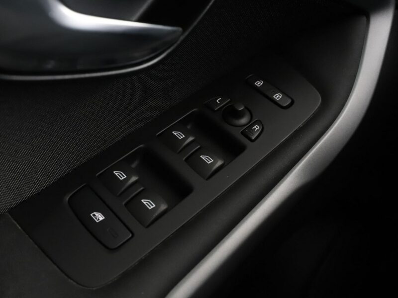 Volvo V40 Cross Country CrossCountry PDC tempomat Bluetooth