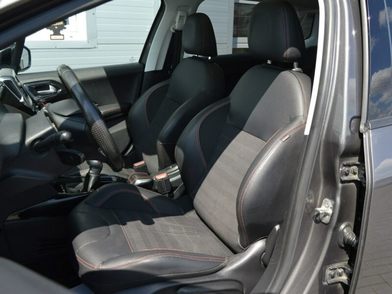 Peugeot 2008 GT-Line 1.2i 100% bezwypadkowy Panoramadach Kamera Navi 71tys.km. I (2013-2019)