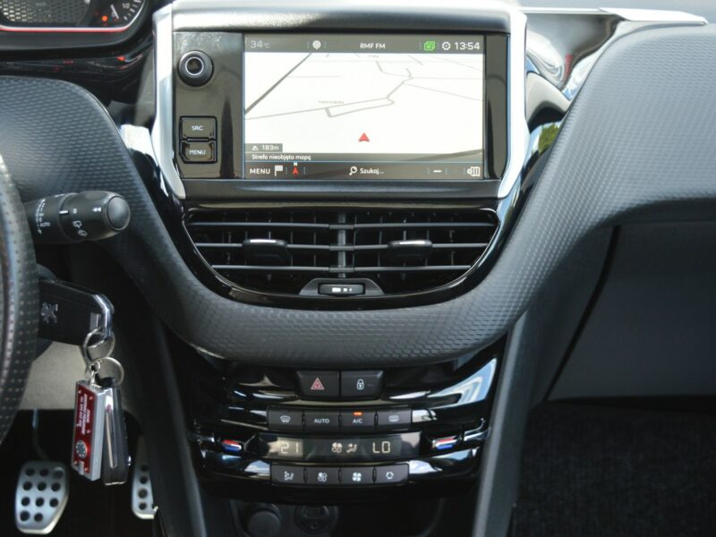 Peugeot 2008 GT-Line 1.2i 100% bezwypadkowy Panoramadach Kamera Navi 71tys.km. I (2013-2019)