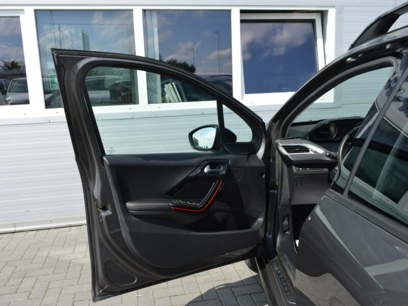 Peugeot 2008 GT-Line 1.2i 100% bezwypadkowy Panoramadach Kamera Navi 71tys.km. I (2013-2019)