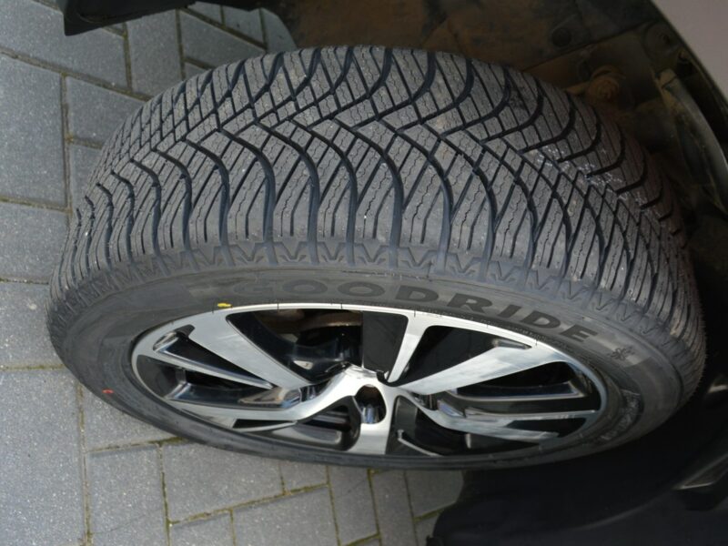 Peugeot 2008 GT-Line 1.2i 100% bezwypadkowy Panoramadach Kamera Navi 71tys.km. I (2013-2019)